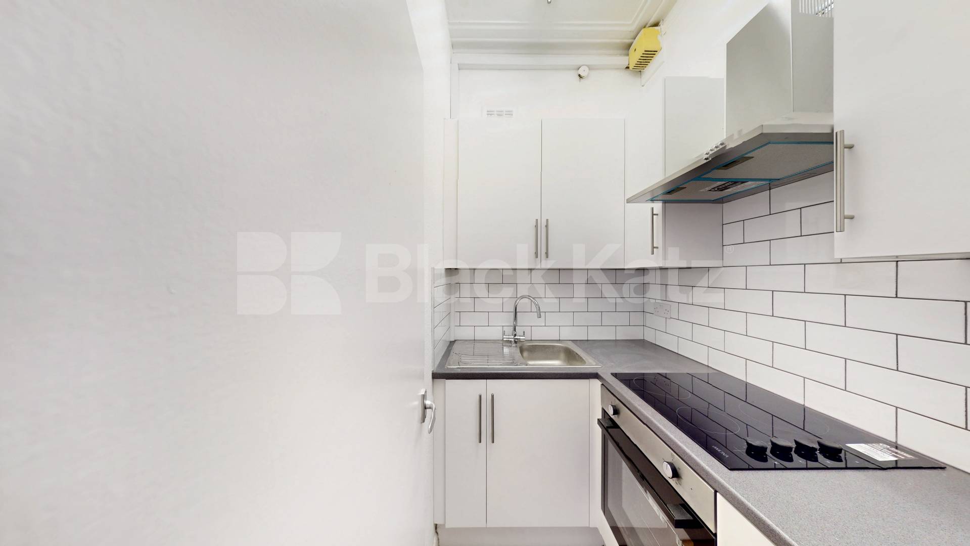 Modern Studio Aylestone Avenue, Brondesbury 